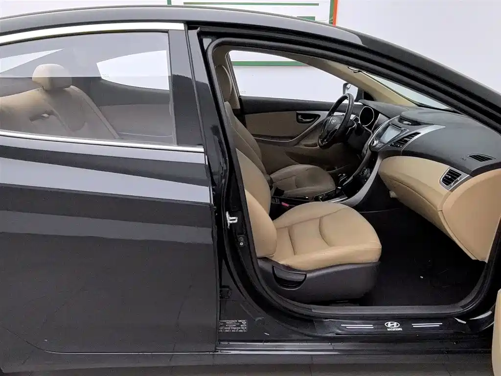 Hyundai Langdong 2012 1.8L Automatic Premium фото 23