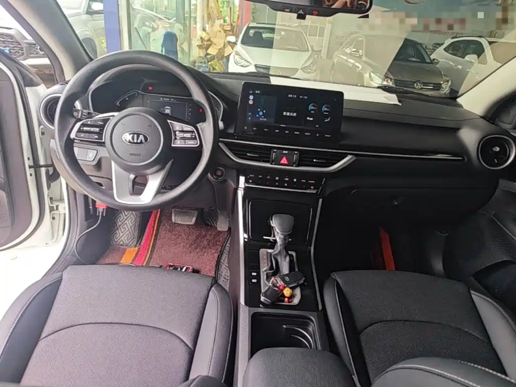 Фото 10 - Kia K3