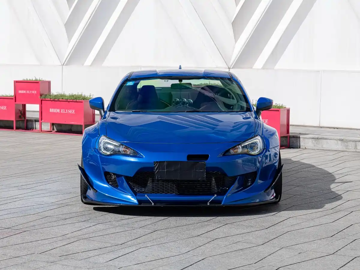 Subaru BRZ 2015 2.0i Manual фото 2