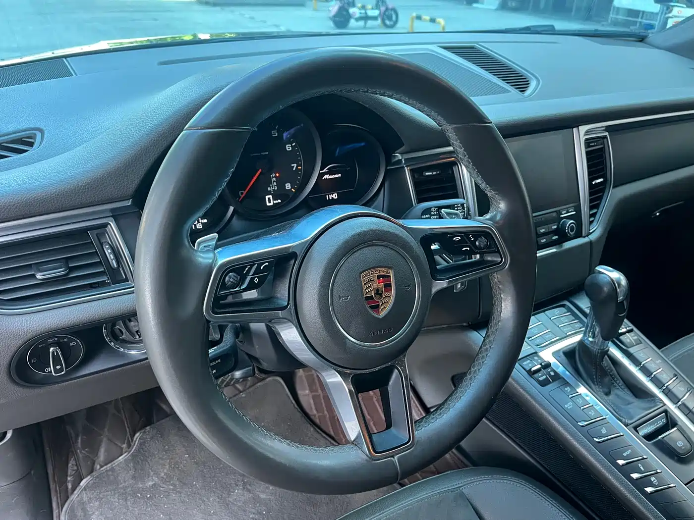 Porsche Macan 2017 Macan 2.0T фото 11