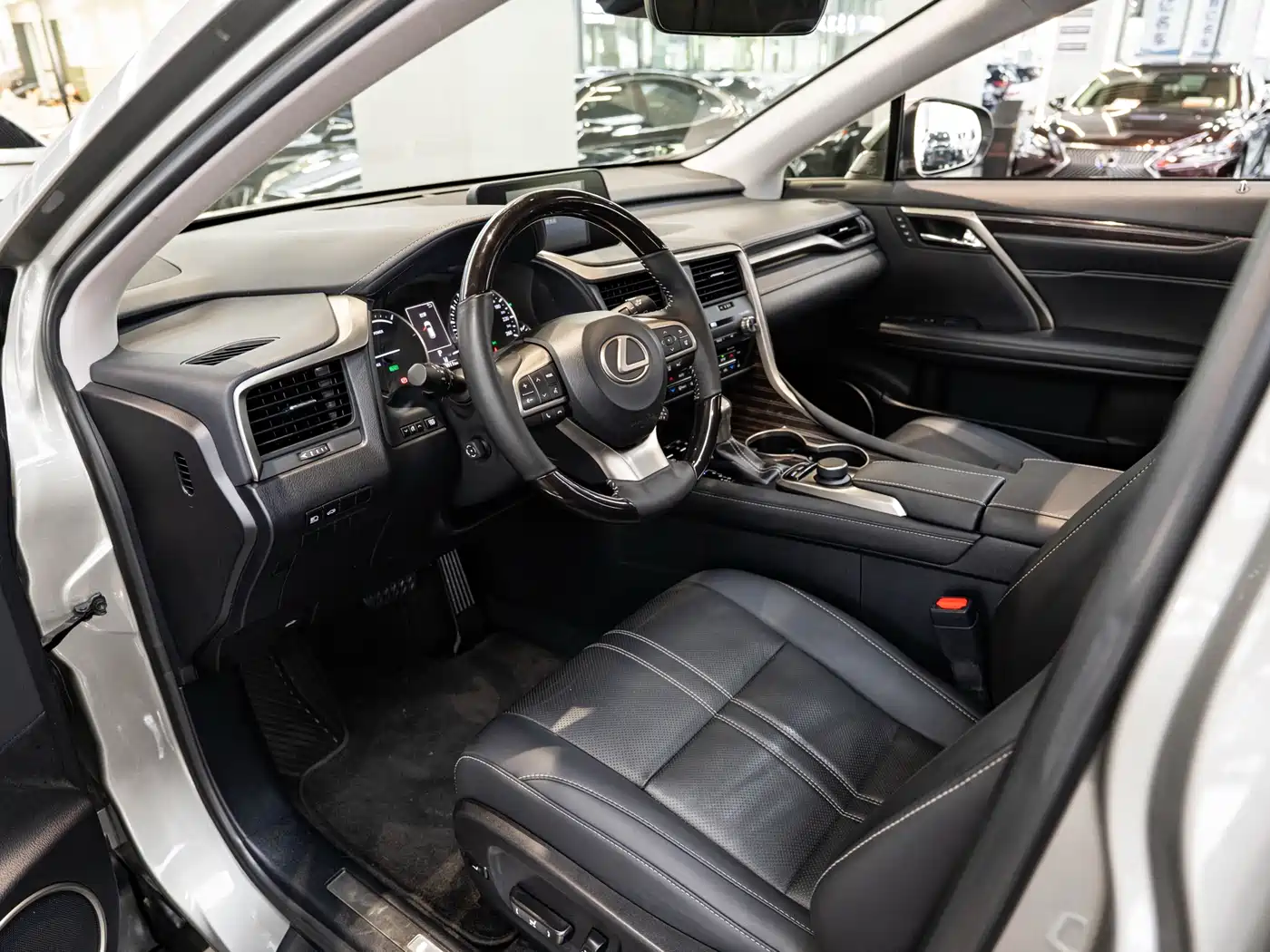 Lexus RX 2016 450h 4WD Luxury Edition фото 9