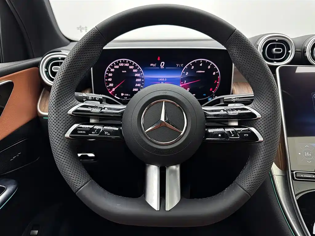 Mercedes-Benz GLC 2024 Facelift GLC 300 L 4MATIC Sport 5-seater фото 9
