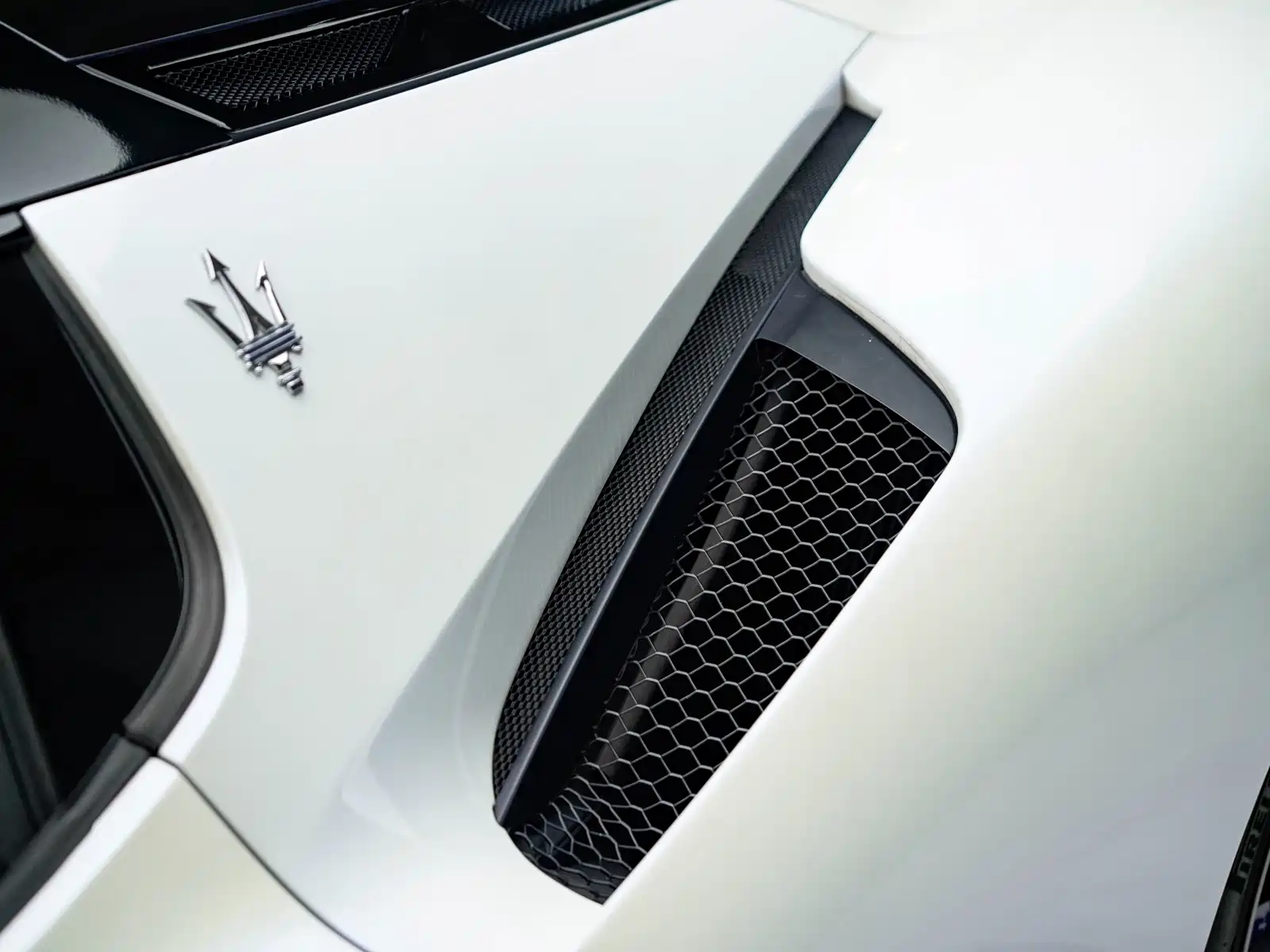 Фото 10 - Maserati MC20