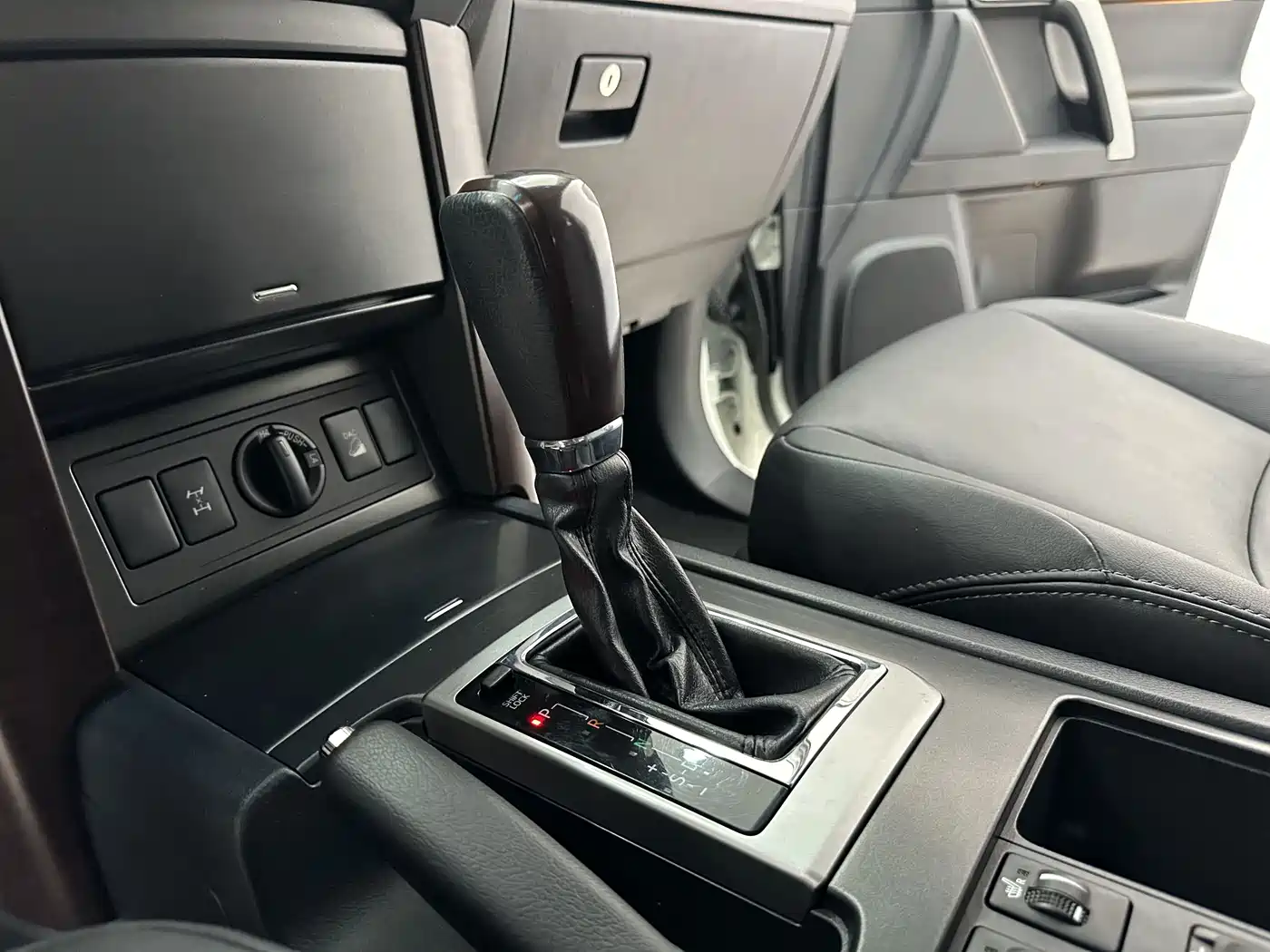 Toyota Prado 2016 3.5L Auto TX-L NAVI фото 10