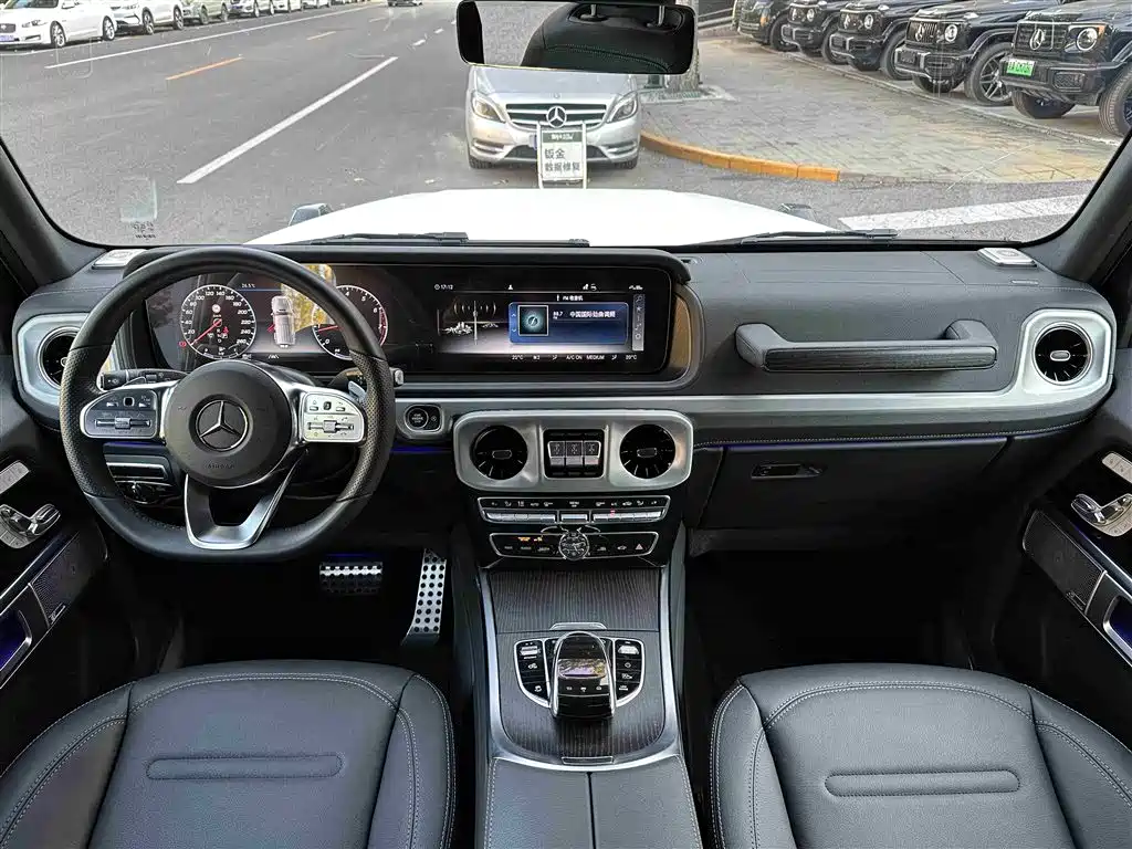 Mercedes-Benz G-Class 2024 G 350 фото 14