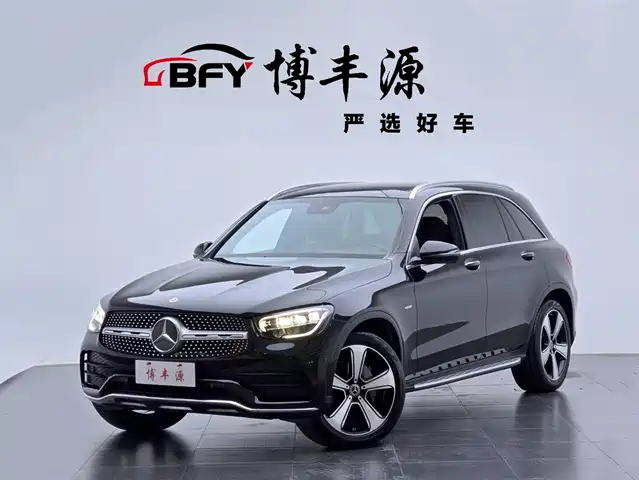 MERCEDES-BENZ GLC