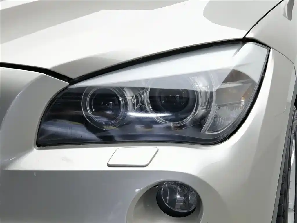 BMW X1 (Import) 2012 xDrive20i фото 7