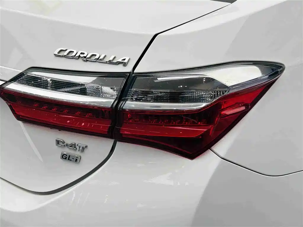 Toyota Corolla 2017 Facelift 1.2T S-CVT GL-i Leather Edition фото 12