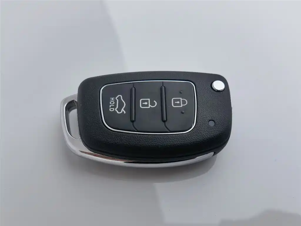 Hyundai Langdong 2016 1.6L Automatic Smart Edition фото 19