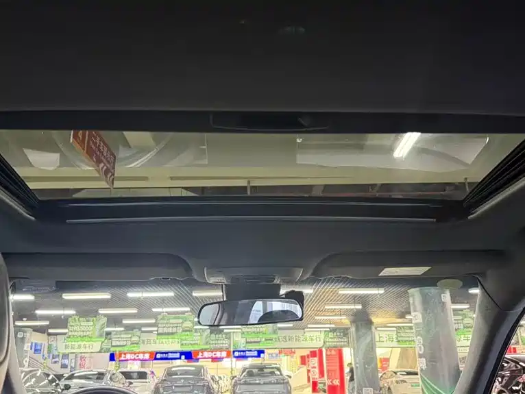TOYOTA ASIAN DRAGON