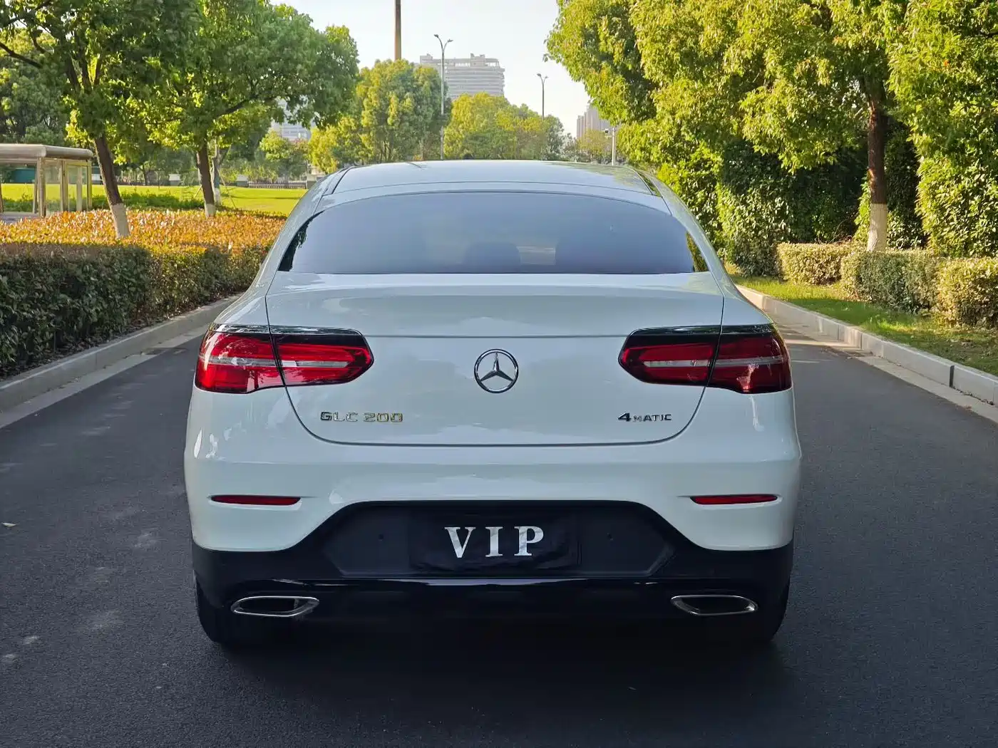 Mercedes-Benz GLC Coupe 2017 GLC 200 4MATIC Coupe SUV фото 5