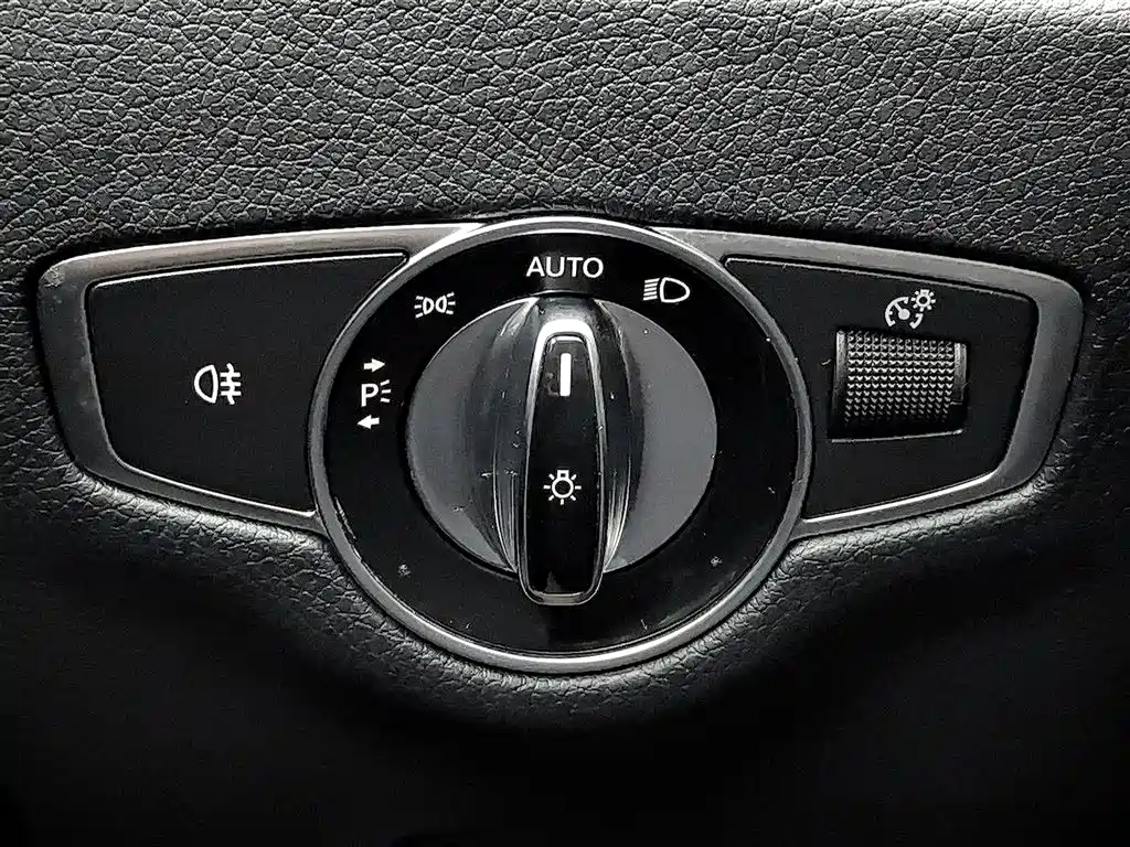 Mercedes-Benz E-Class 2016 E 300 L Sport Fashion Type фото 21