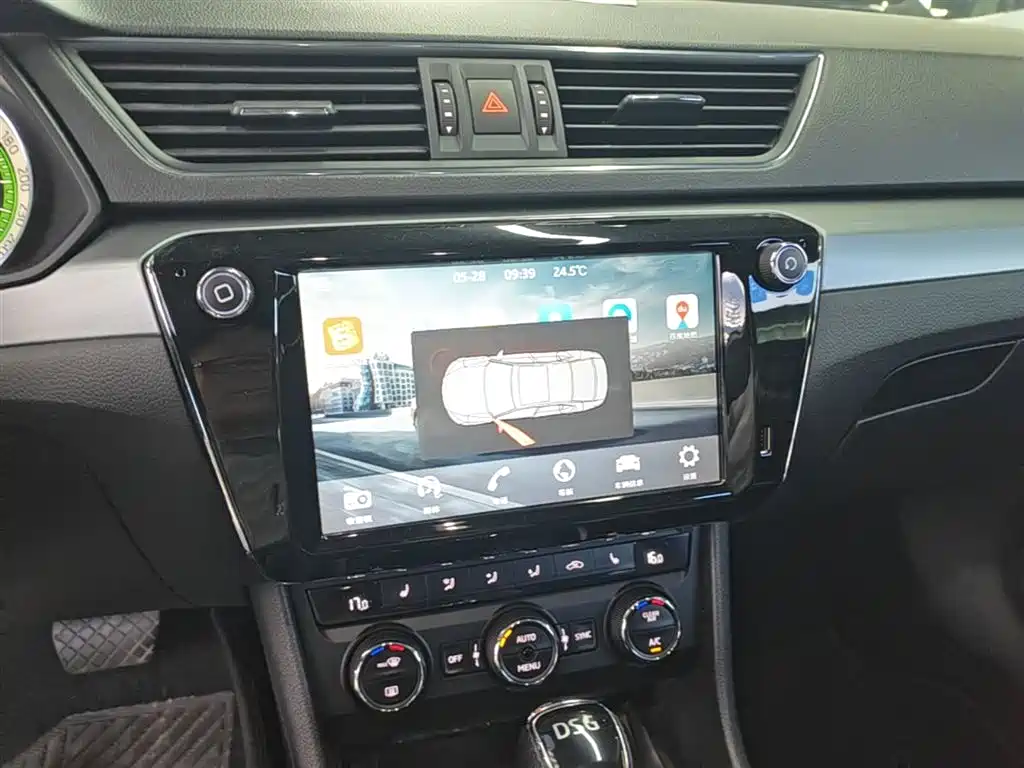 Škoda Superb 2018 TSI330 DSG Comfort Edition China V фото 13