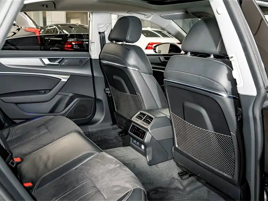 Audi A7L 2024 45TFSI S-line Dream Edition Crystal Package фото 21