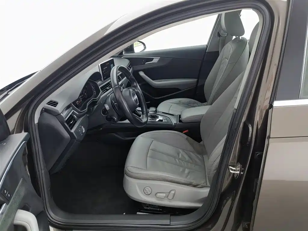 Audi A4L 2017 40 TFSI Style Edition фото 10