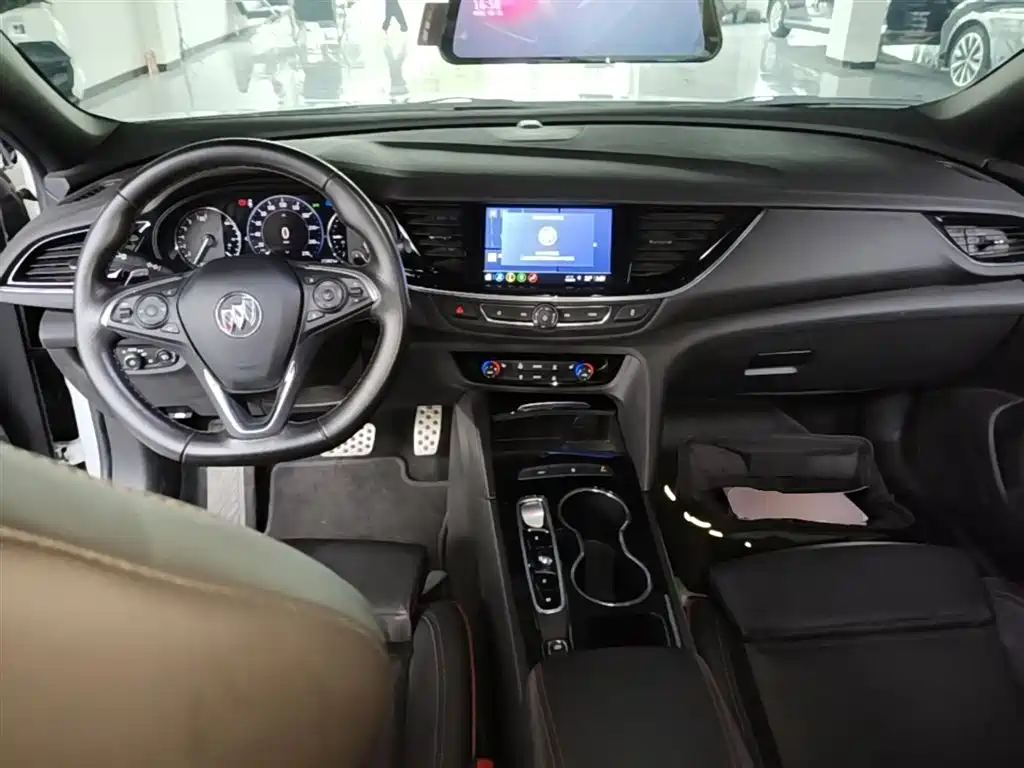 Buick Regal 2020 GS 28T Elite фото 10