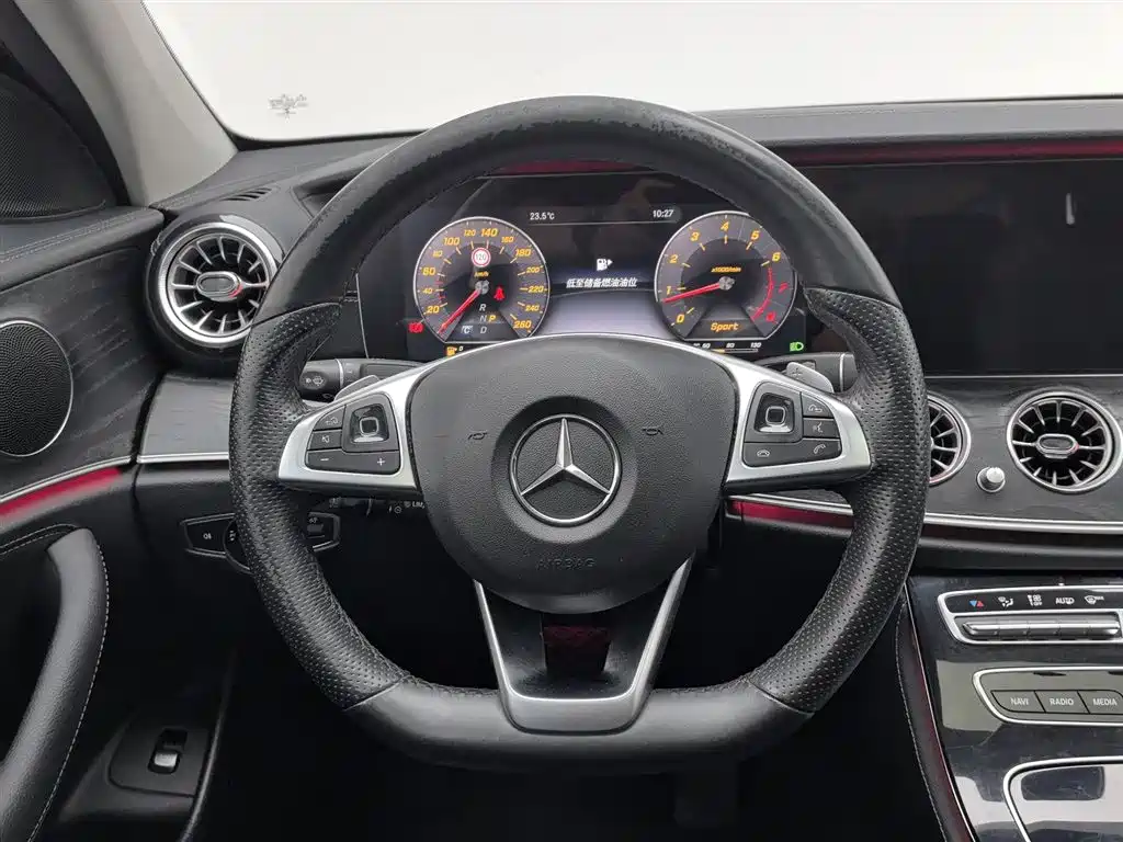 Mercedes-Benz E-Class 2016 E 300 L Sport Fashion Type фото 11