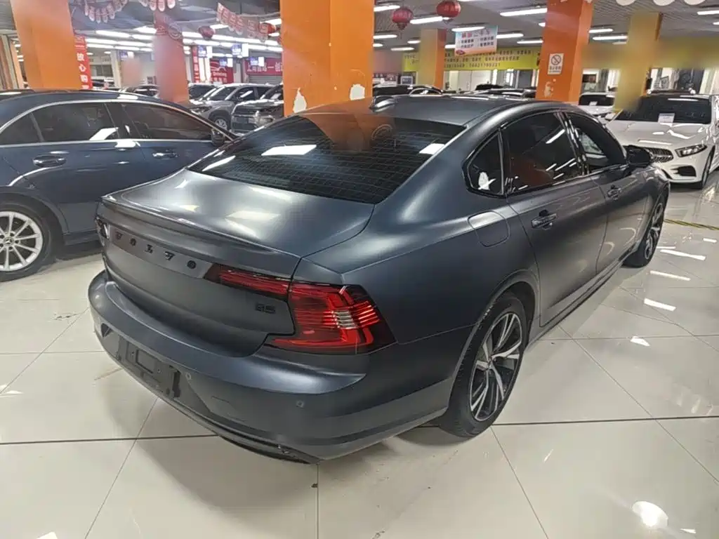 Фото 7 - Volvo S90