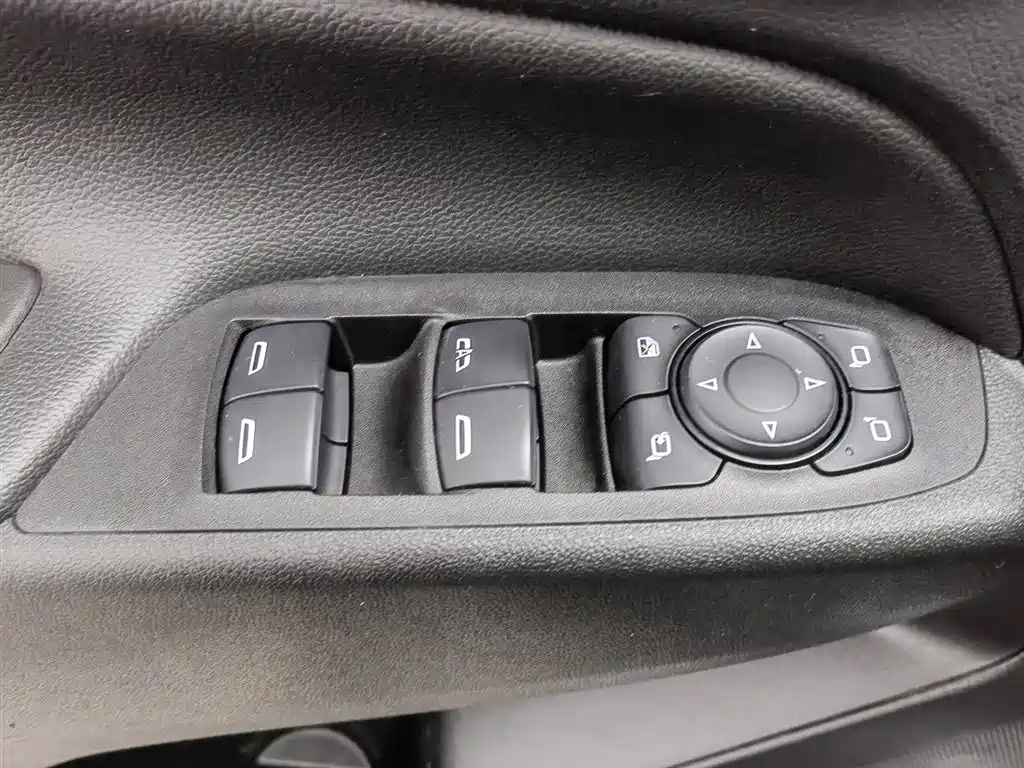 Chevrolet Equinox 2021 535T Chijie Edition фото 9