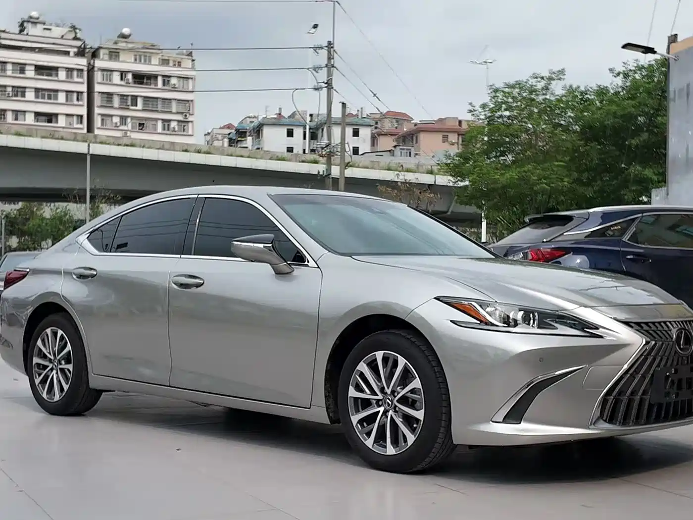 Lexus ES 2021 200 Excellence Edition фото 3