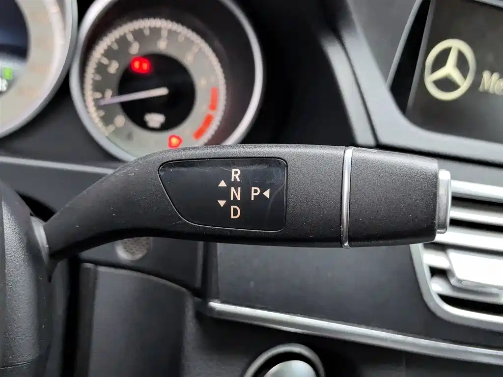 Mercedes-Benz E-Class 2015 Facelift E 260 L Sport фото 13