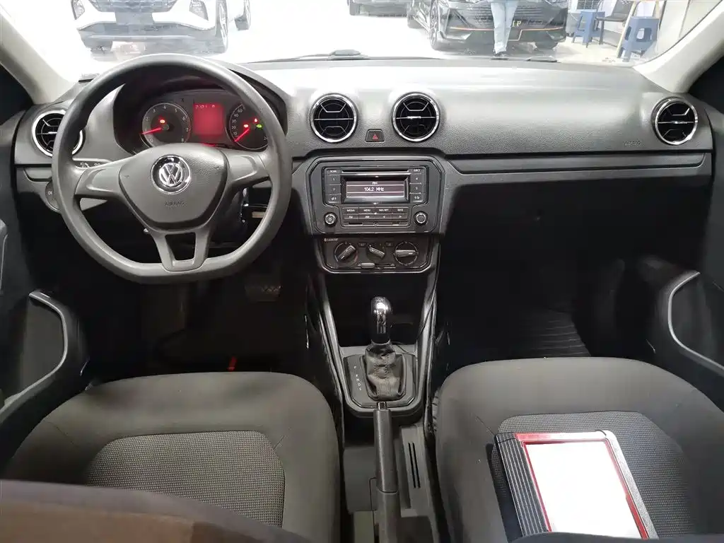 Volkswagen Jetta 2017 1.5L Automatic Fashion фото 6