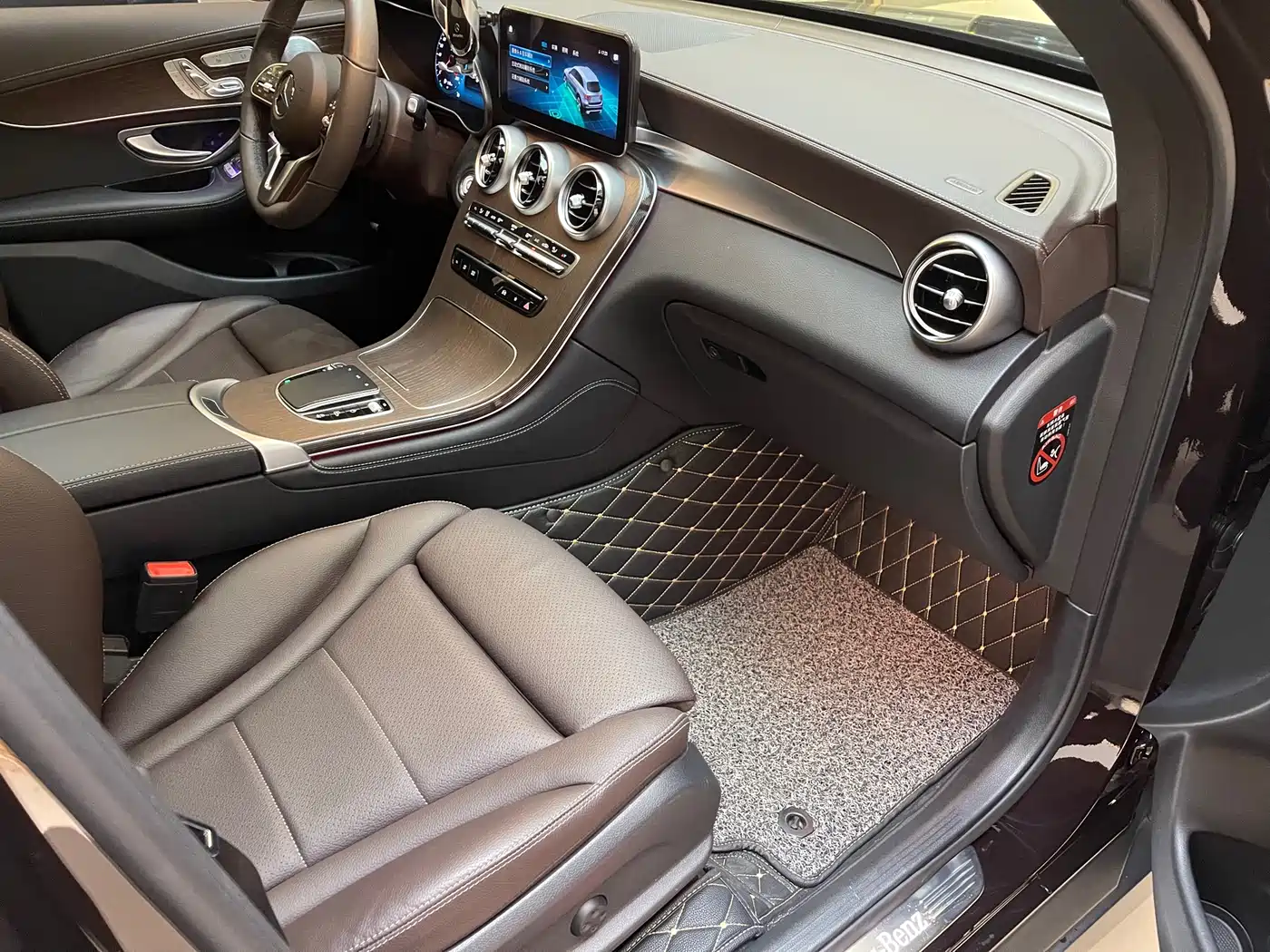 Mercedes-Benz GLC 2021 GLC 260 L 4MATIC Luxury фото 16