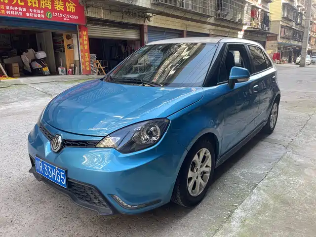  MG MG 3 2014 1.5L AMT Luxury Edition