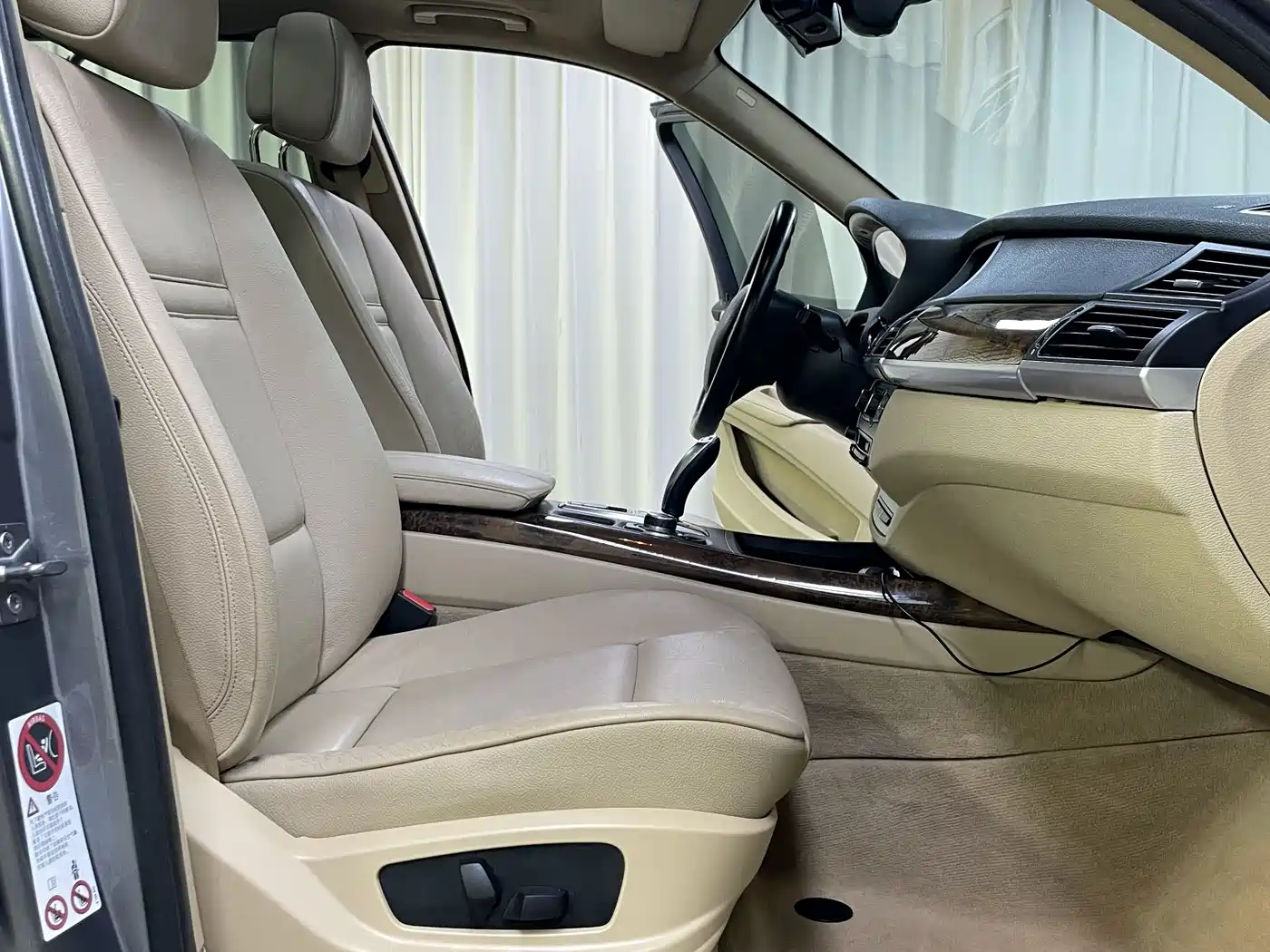 BMW X5 (Import) 2011 xDrive35i Leading Edition фото 20