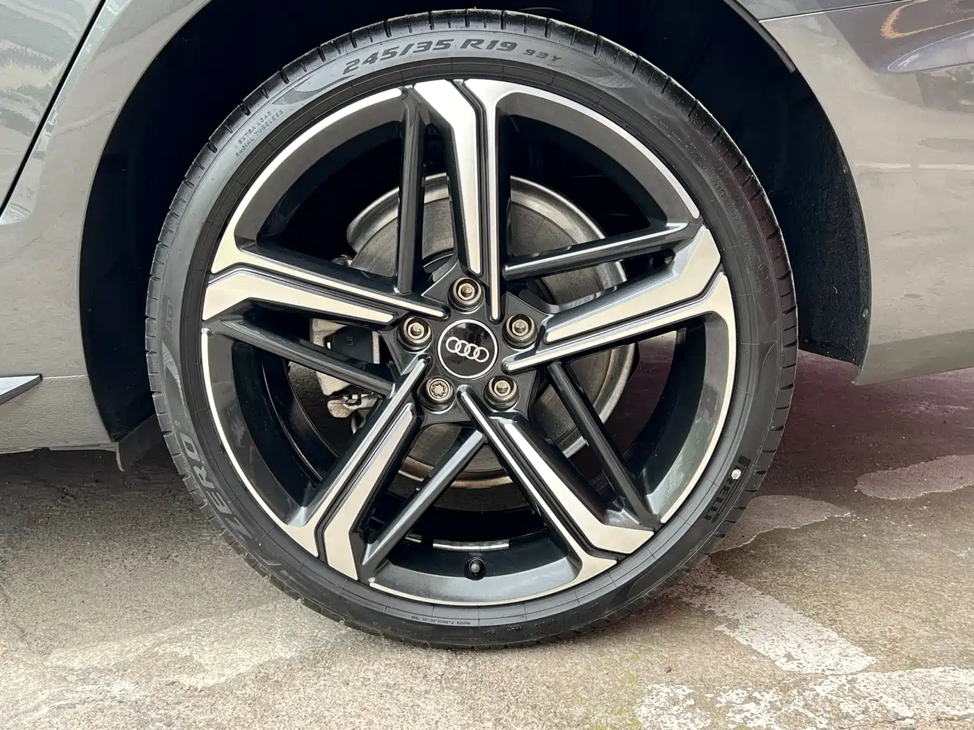 Audi A4L 2024 40 TFSI Luxury Dynamic фото 32