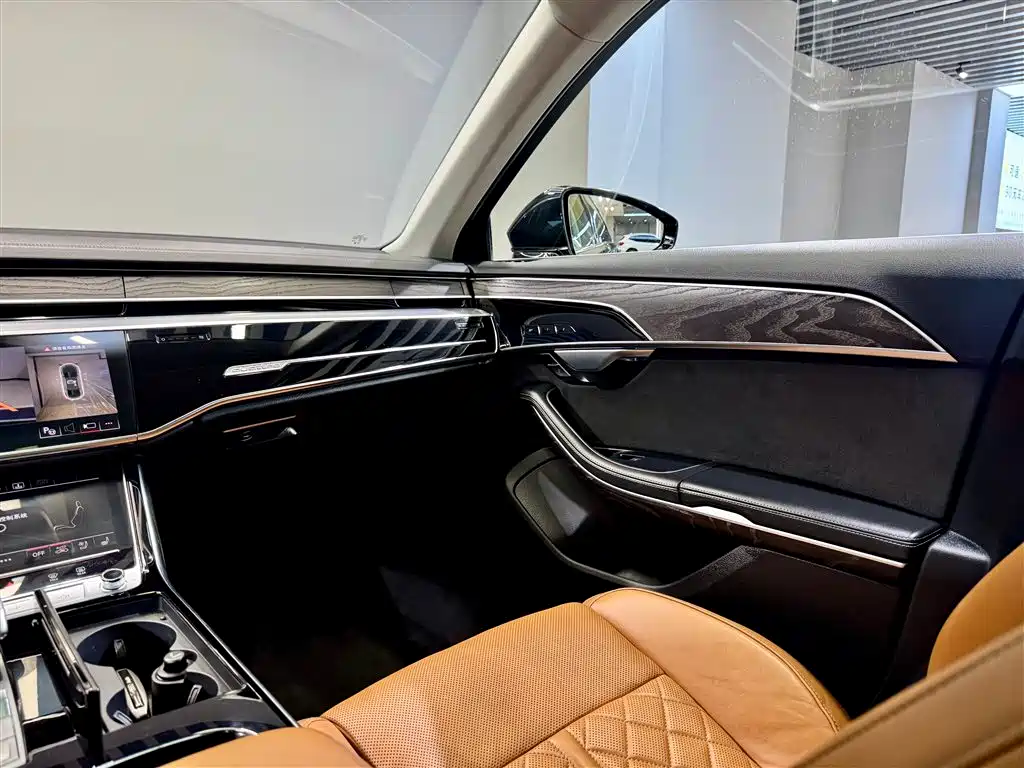 Audi A8 2023 A8L 50 TFSI quattro Exclusive фото 21
