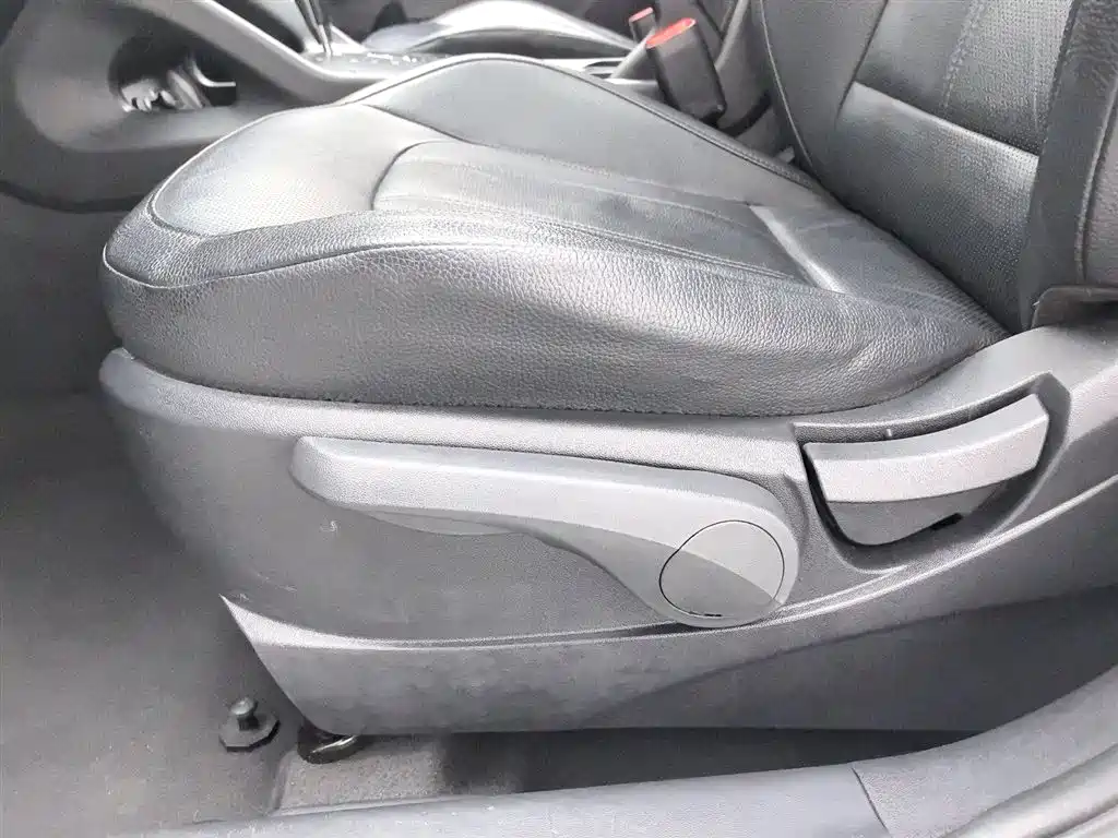Hyundai Beijing Hyundai ix35 2015 2.0L Automatic 2WD Smart China V фото 20