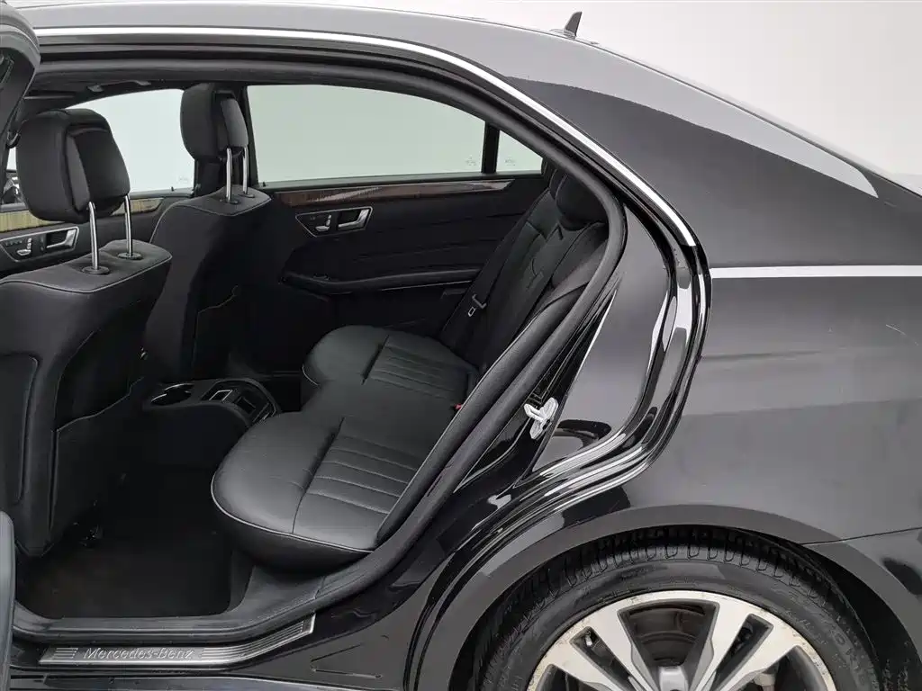 Mercedes-Benz E-Class 2015 Facelift E 260 L Sport фото 15