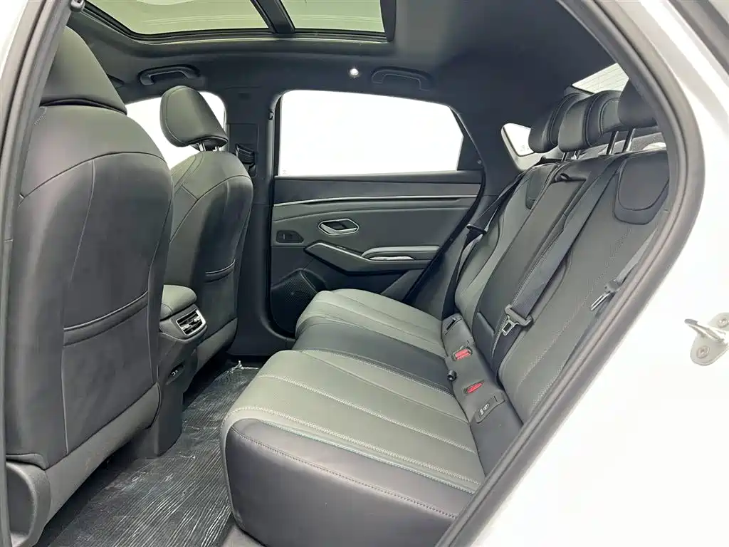 BYD Qin L 2026 Model DM-i 210KM Superior Edition фото 15