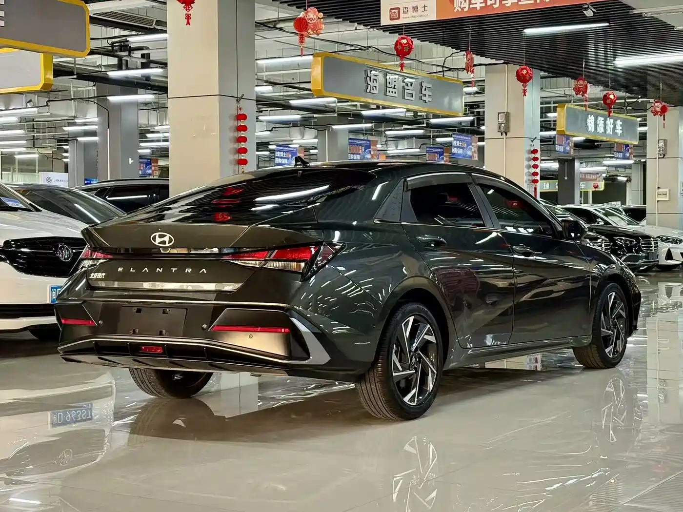 Hyundai Elantra 2023 1.5L CVT GLX Elite Edition фото 7