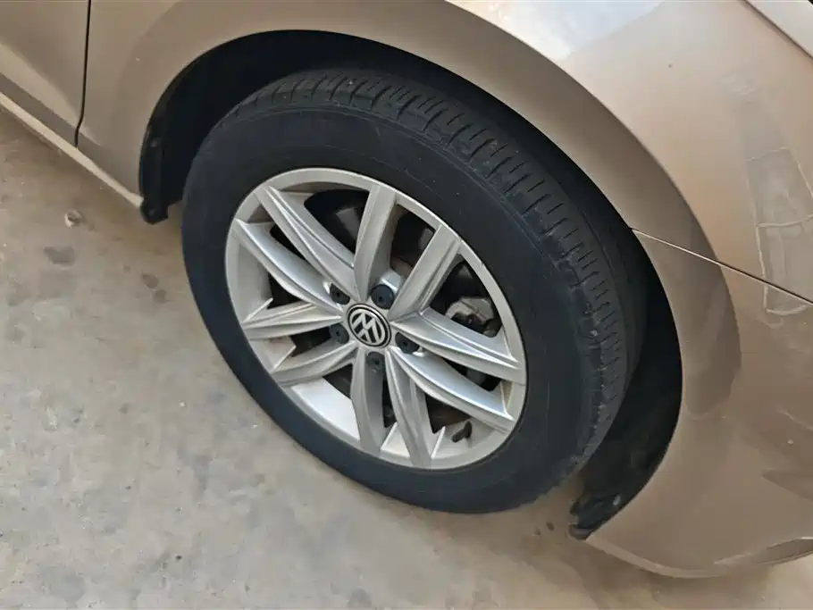 Volkswagen Golf 2018 1.6L Automatic Comfort фото 6