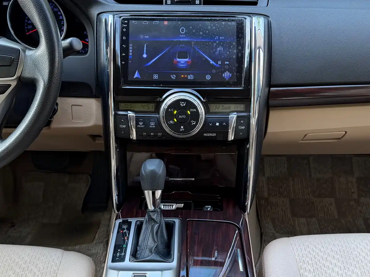 Toyota Reiz 2008 2.5S Special Navigation Edition фото 13