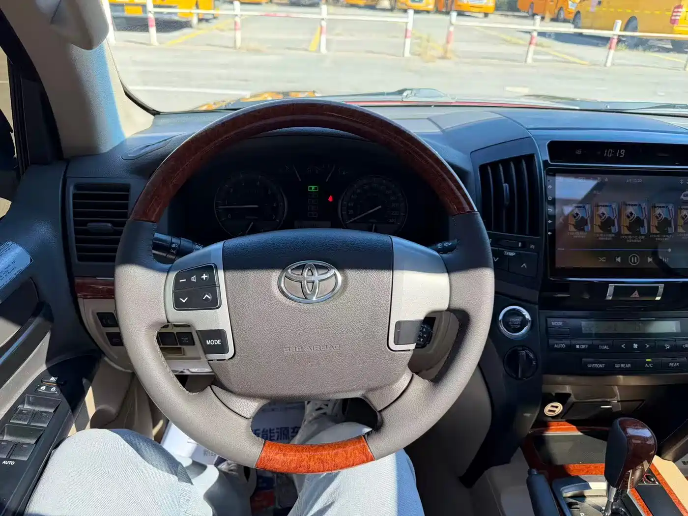 صورة 15 - Toyota Land Cruiser (Import)