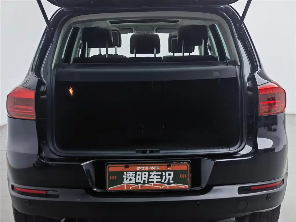Volkswagen Tiguan 2012 2.0TSI Comfort фото 16