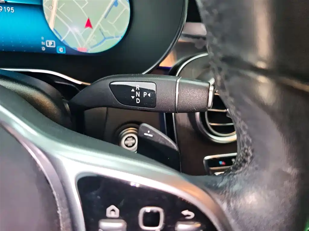 Mercedes-Benz GLC Coupe 2020 GLC 300 4MATIC Coupe SUV фото 7