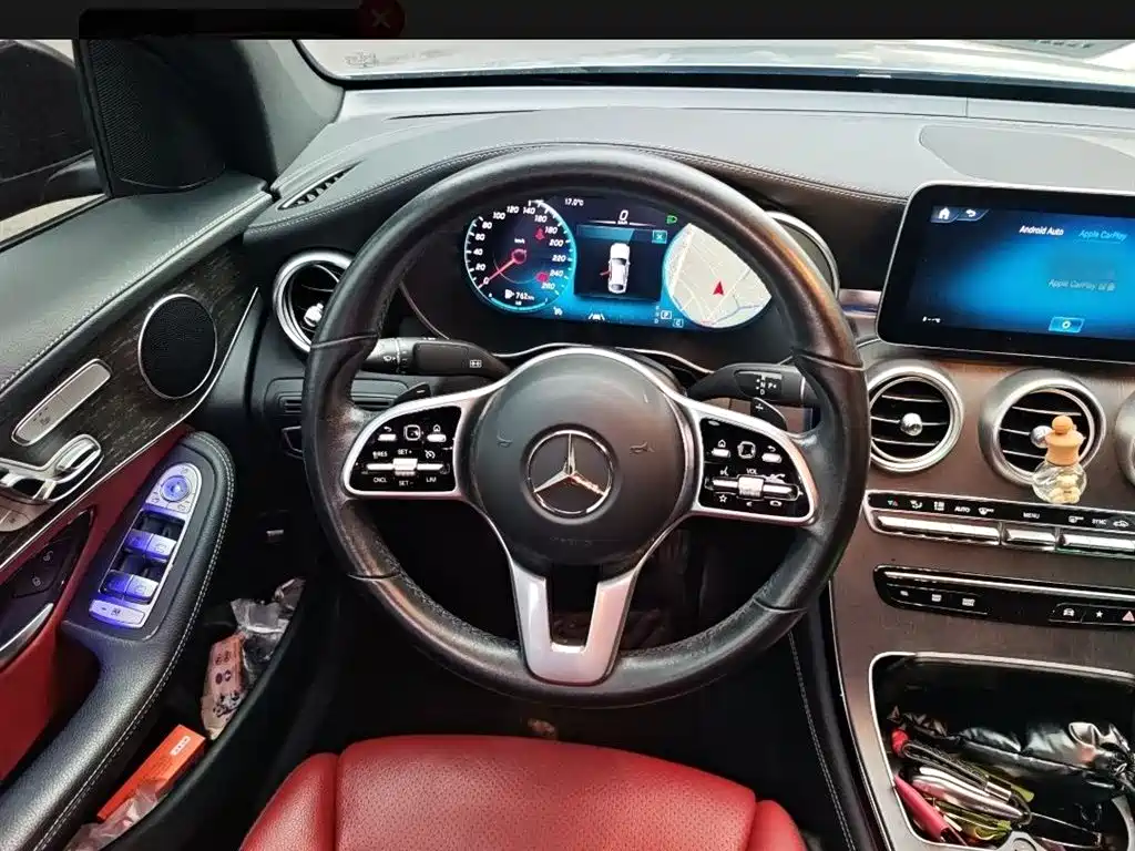 Mercedes-Benz GLC Coupe 2020 GLC 300 4MATIC Coupe SUV фото 13
