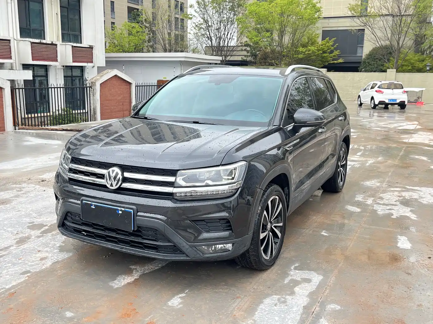 Volkswagen Tharu 2019 280TSI 2WD Comfort Edition China VI