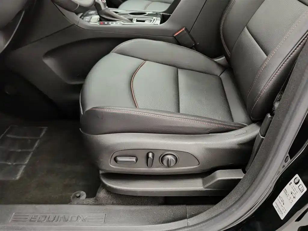 Chevrolet Equinox 2022 Mild Hybrid 550T RS 4WD Intelligent Defense Edition фото 20