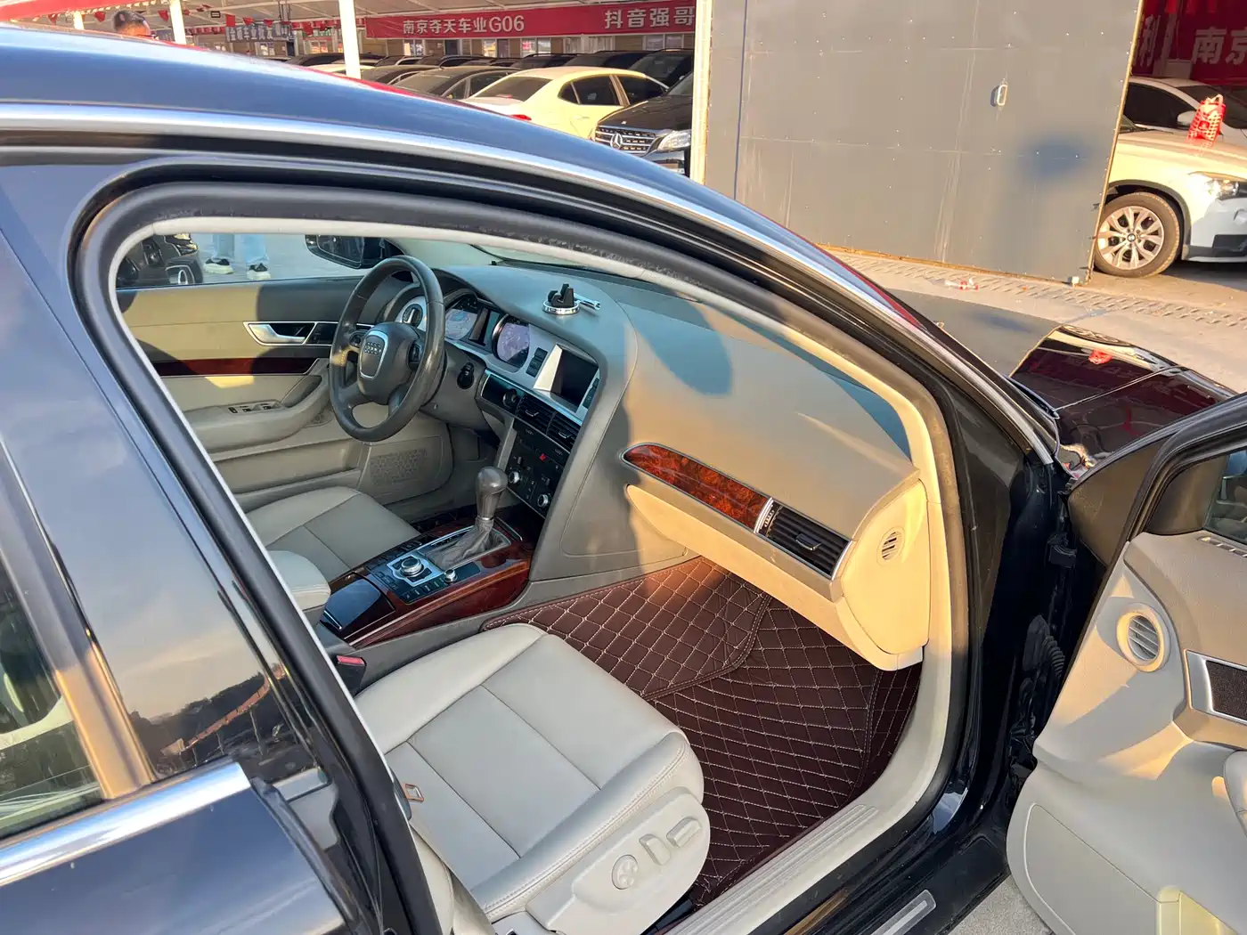 Audi A6L 2009 2.4L Luxury фото 16