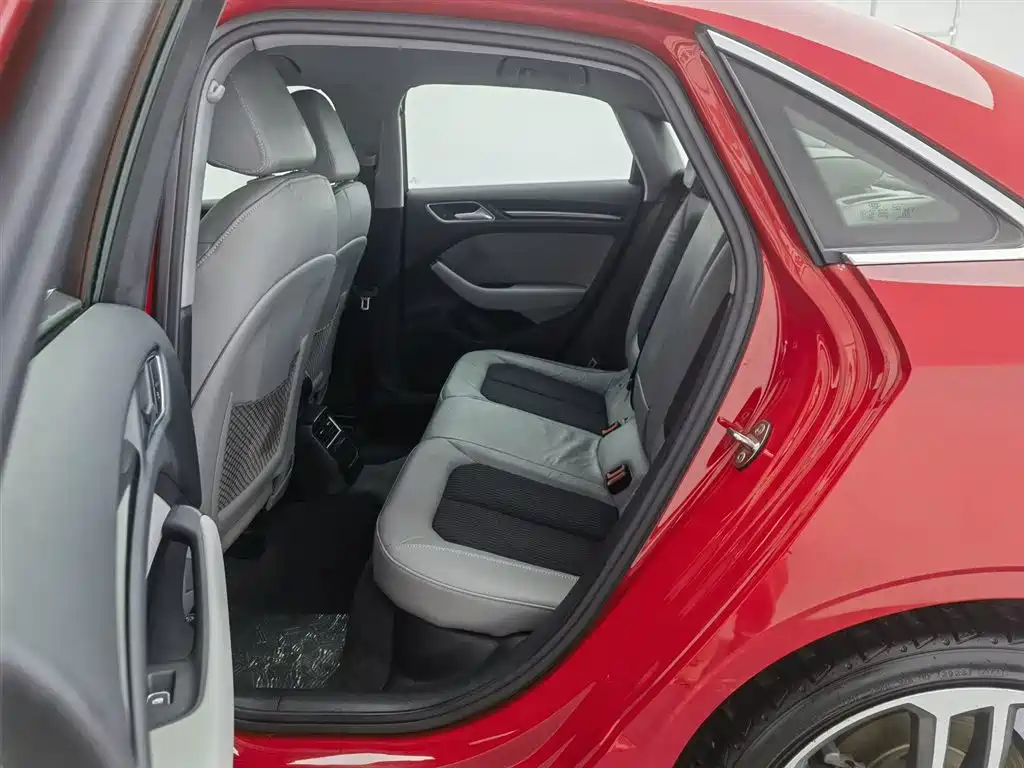 Audi A3 2017 Limousine 35 TFSI Progressive фото 15