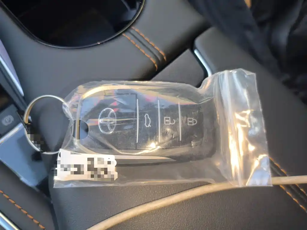 Toyota Avalon 2024 Hybrid 2.0L Luxury Edition фото 9