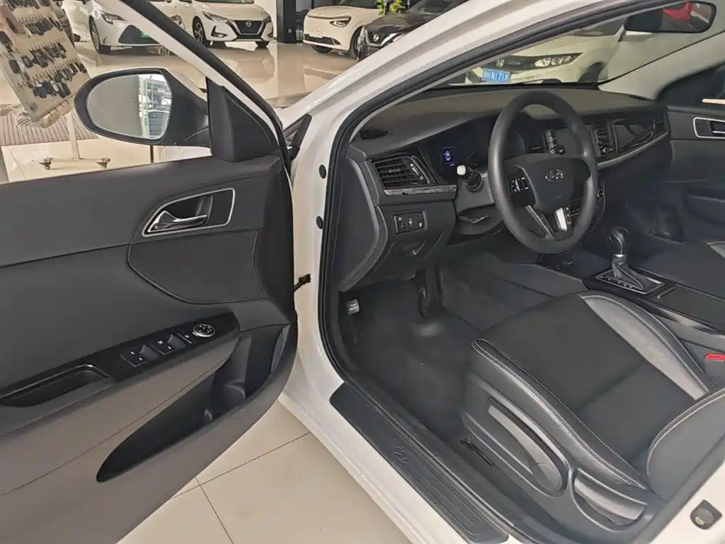 Hyundai Mistra 2017 1.6T Automatic Smart GLS (China V) фото 16