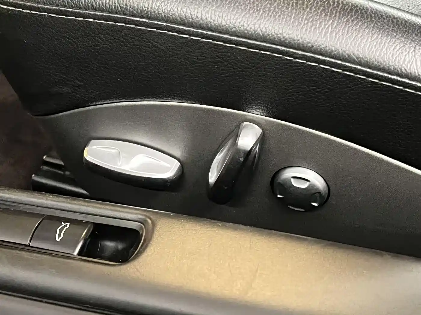 Porsche Cayman 2012 Cayman Black Edition 2.9L фото 26