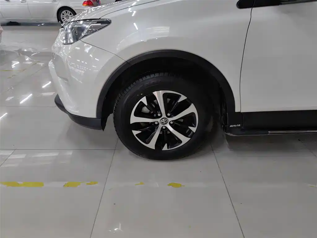 Toyota RAV4 Rongfang 2019 2.0L CVT 2WD Trend Edition China VI фото 25