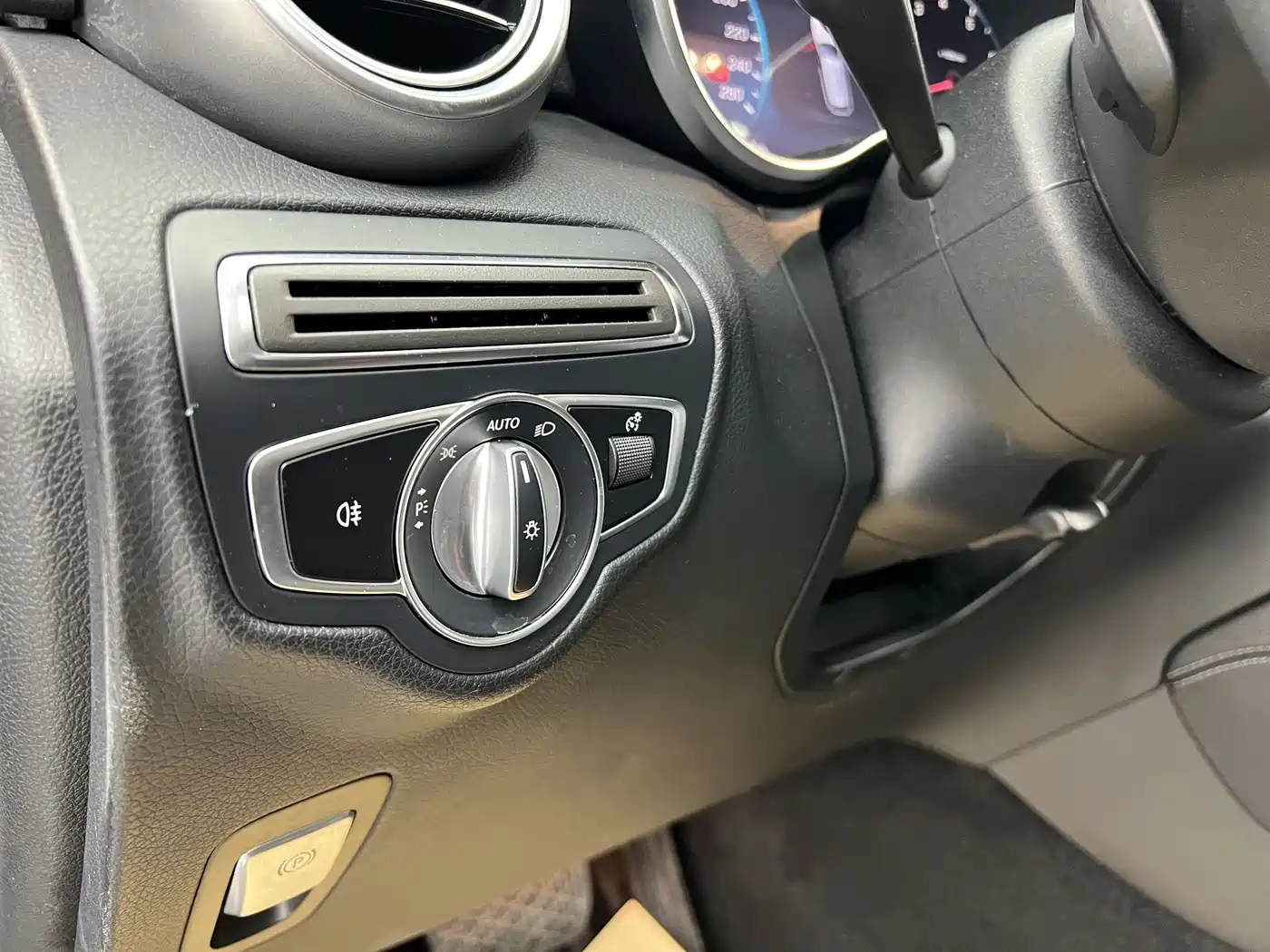 Mercedes-Benz GLC 2021 GLC 260 L 4MATIC Sporty фото 7